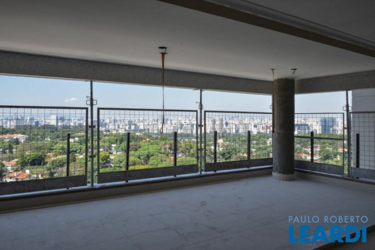 Cobertura com 4 quartos à venda, 343m² em São Paulo, SP