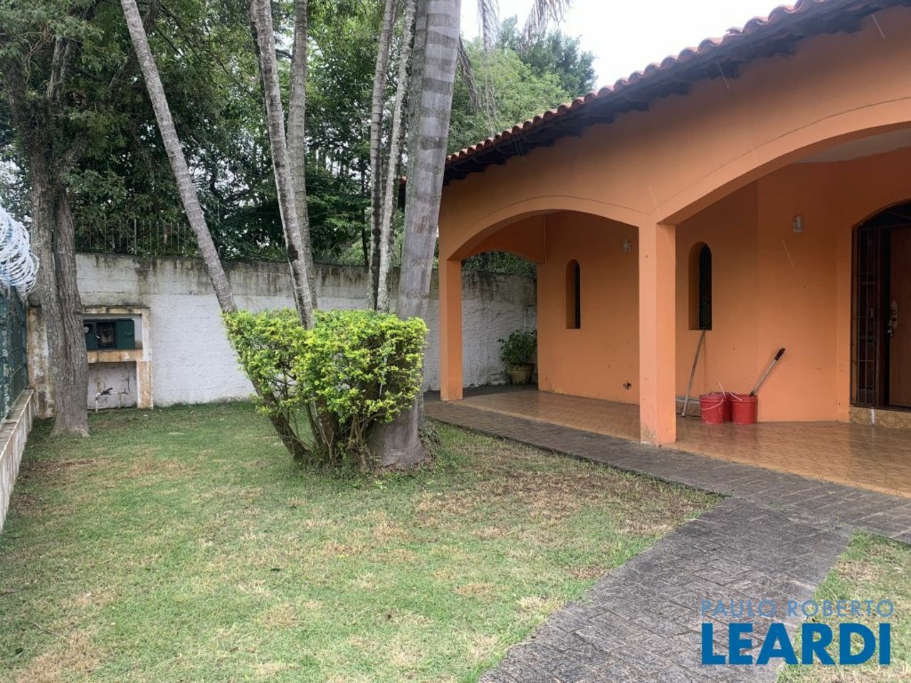 Casa com 4 quartos à venda, 371m² em Rua Santo Amaro, Vila Santo Antônio, Cotia, SP