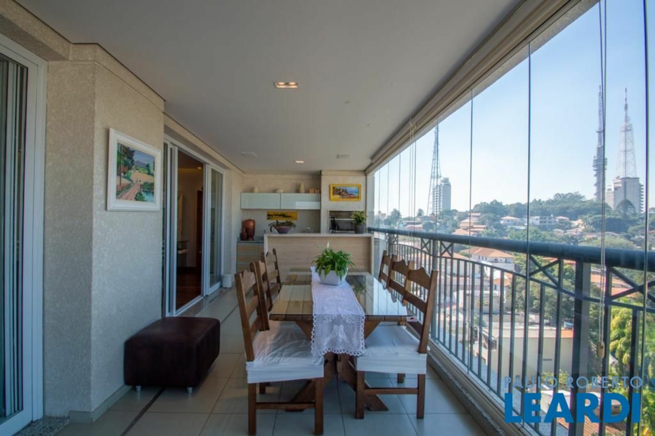 Apartamento com 4 quartos à venda, 187m² em Rua Apinajés, Vila Pompéia, São Paulo, SP
