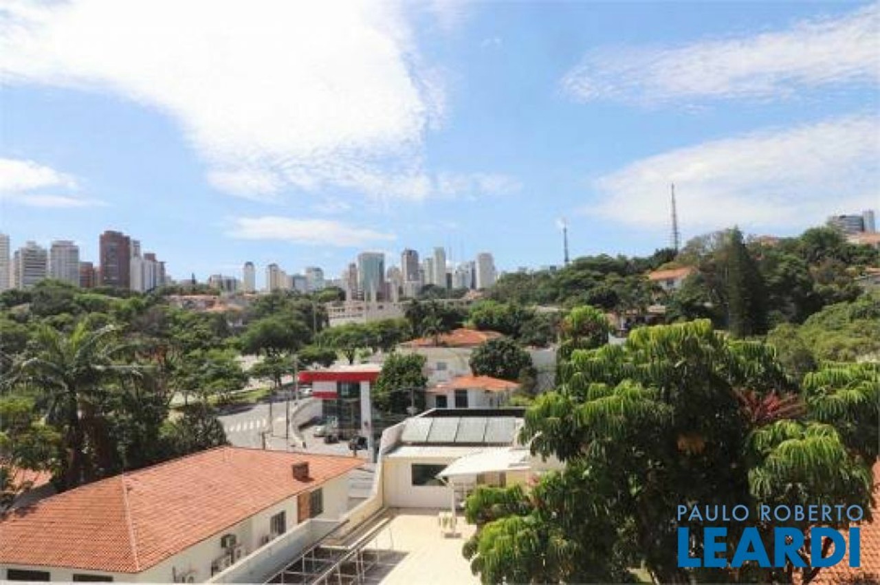 Sobrado com 5 quartos à venda, 562m² em Rua Heitor de Morais, Perdizes, São Paulo, SP