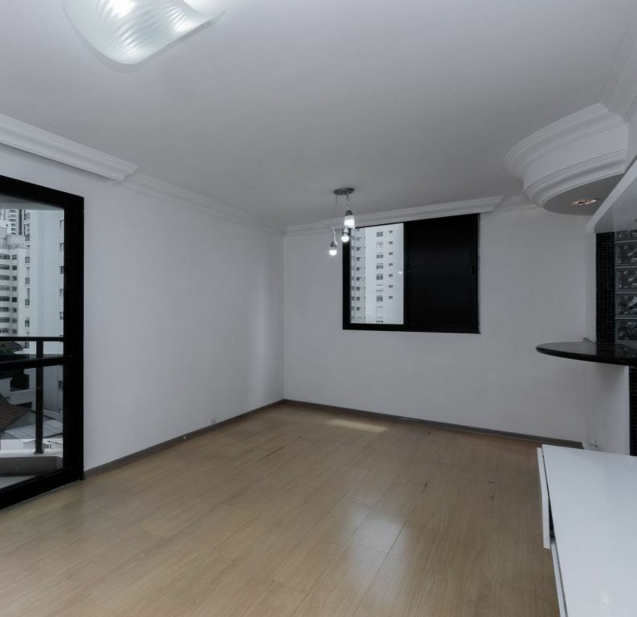 Apartamento com 1 quartos à venda, 68m² em Rua Doutor Tomás Carvalhal, Paraíso, São Paulo, SP
