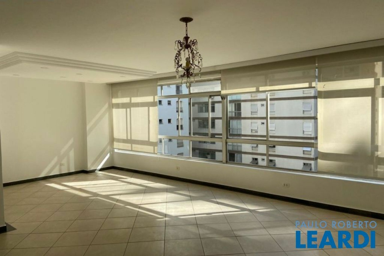 Apartamento com 3 quartos à venda, 143m² em Rua Itacolomi, Higienópolis, São Paulo, SP
