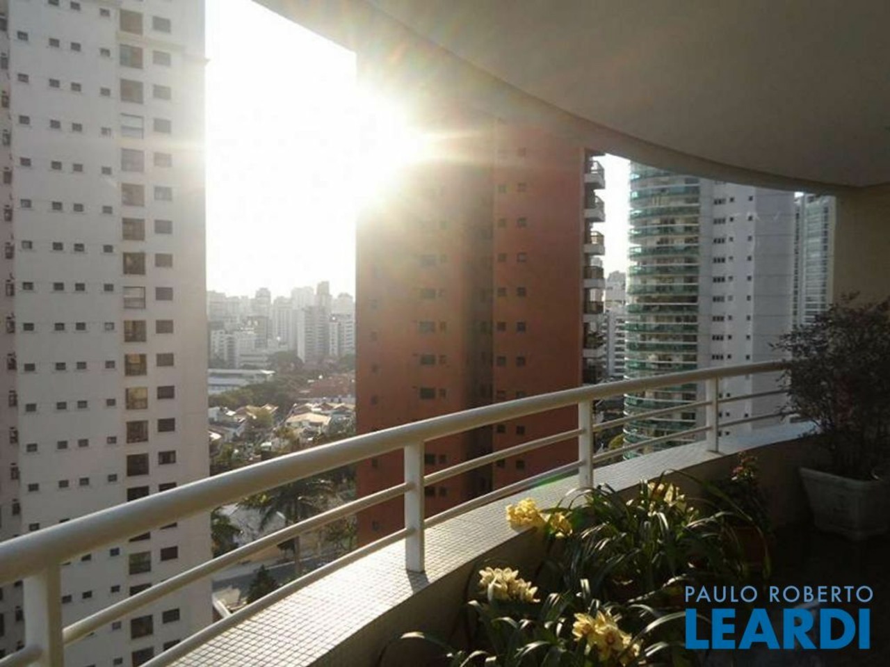 Apartamento com 4 quartos à venda, 197m² em Rua Alcino Braga, Paraíso, São Paulo, SP
