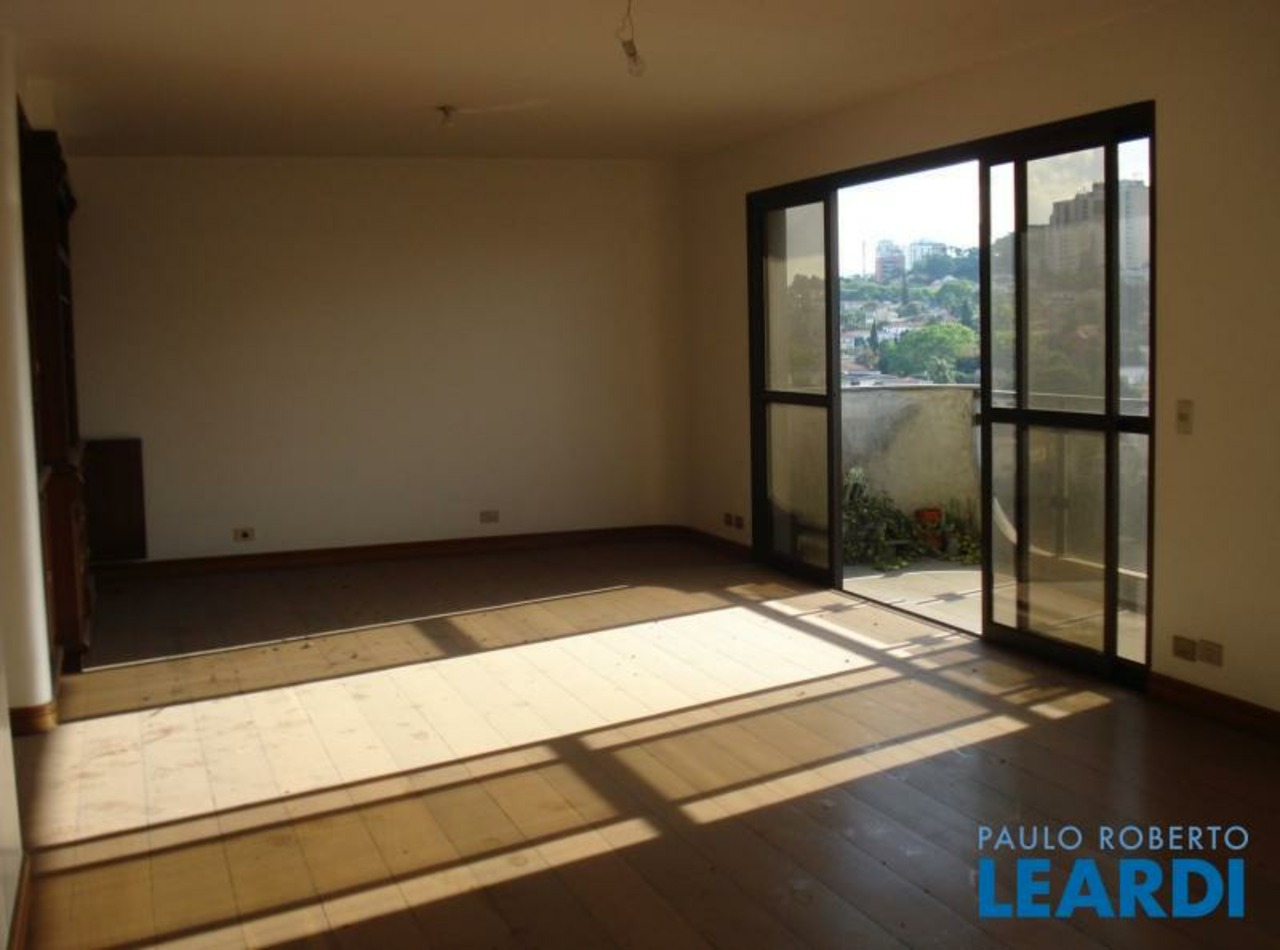 Apartamento com 3 quartos à venda, 174m² em Rua Mangabeiras, Higienópolis, São Paulo, SP