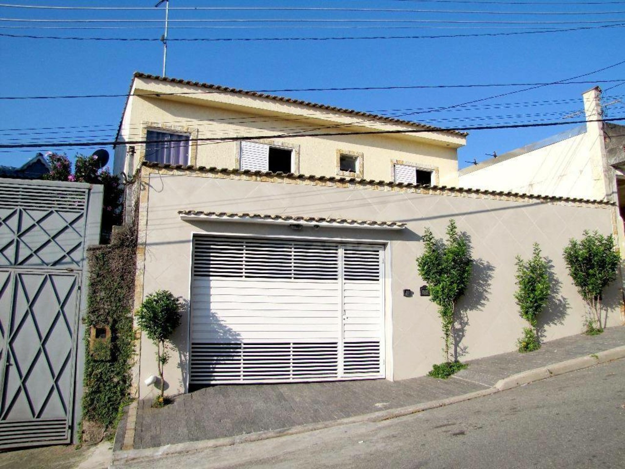Casa com 3 quartos à venda, 300m² em Rua Iguatama, Guaianazes, São Paulo, SP
