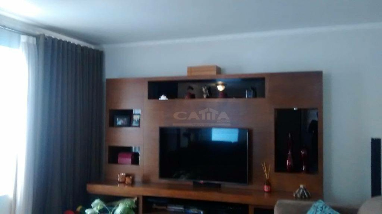 Casa com 3 quartos à venda, 240m² em Rua Nhandeara, Vila Carrão, São Paulo, SP